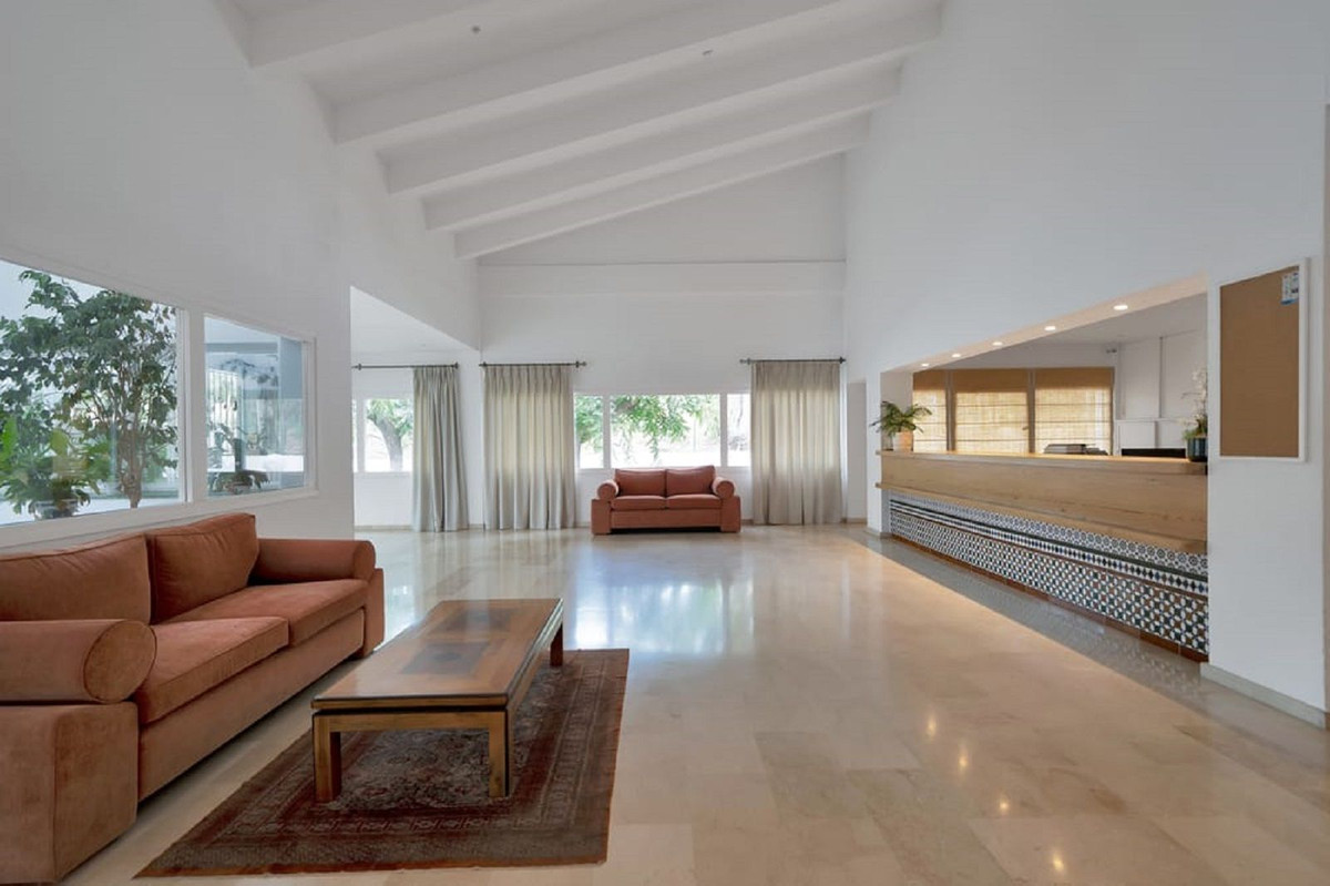2 Bed Apartment for sale in Atalaya Costa Del Sol, Málaga, Spain
