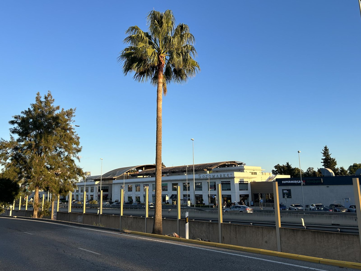 Commercial unit for sale in Sotogrande Costa Del Sol, Cádiz, Spain