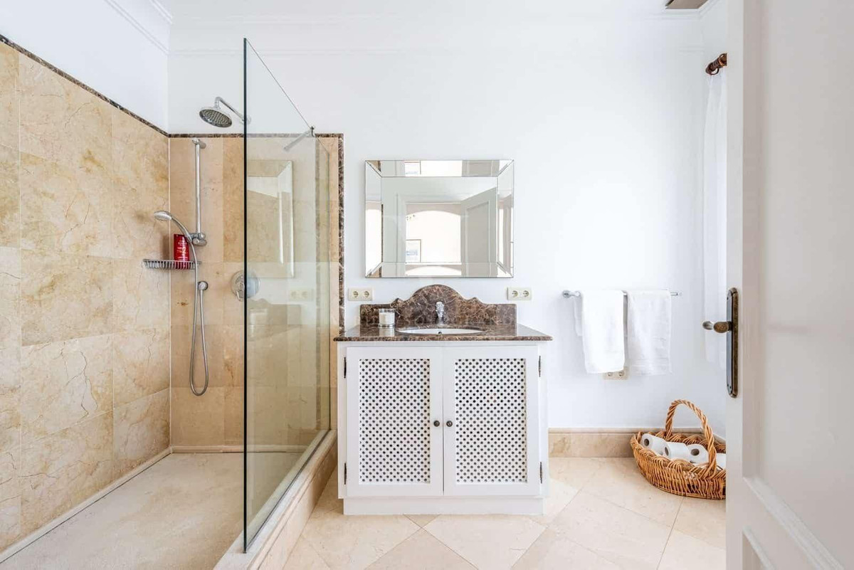 7 Bed Townhouse for sale in Sotogrande Alto Costa Del Sol, Cádiz, Spain