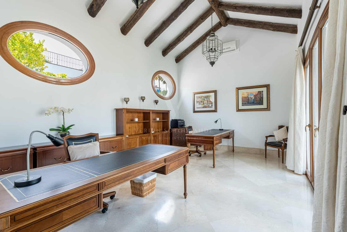 7 Bed Townhouse for sale in Sotogrande Alto Costa Del Sol, Cádiz, Spain