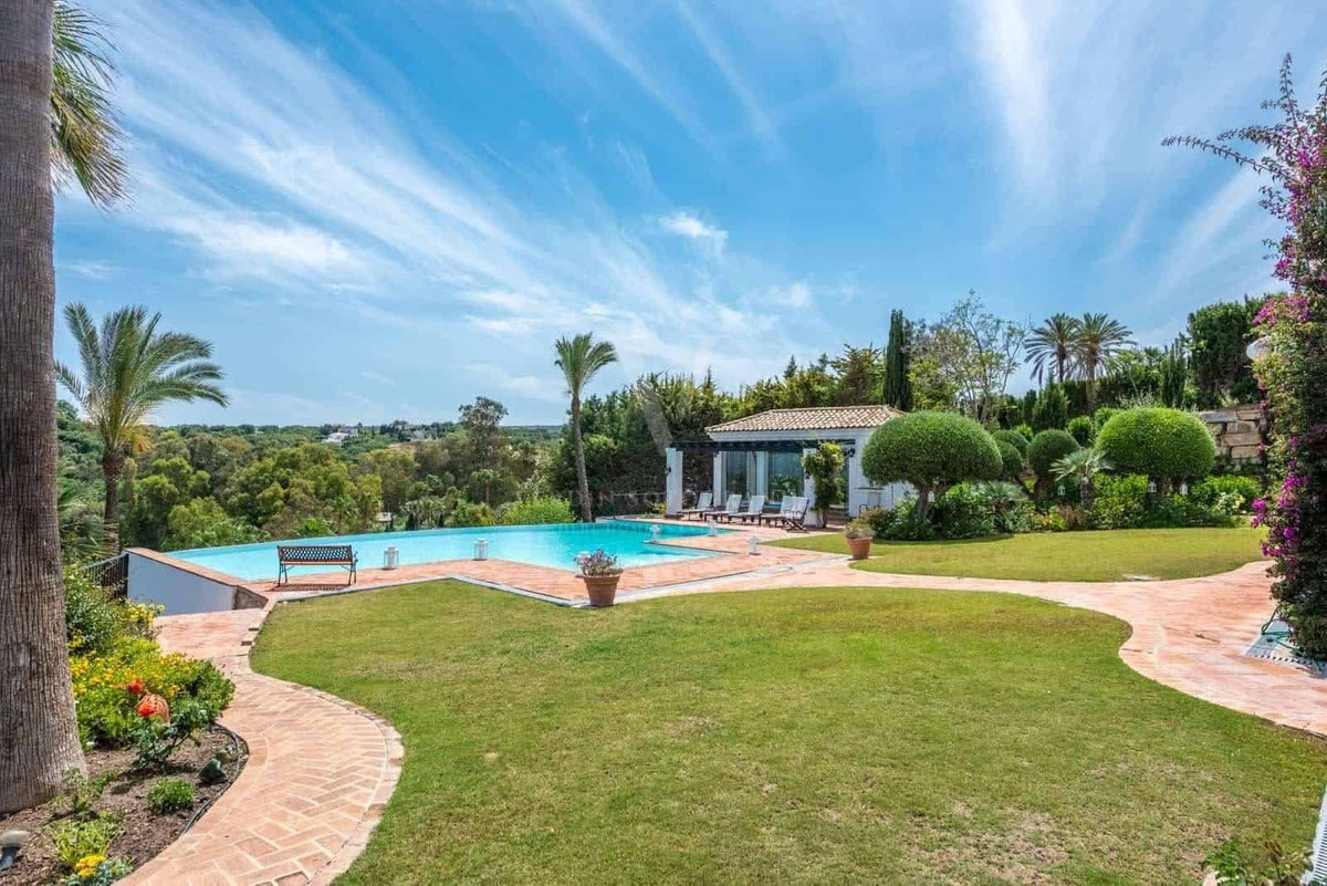 7 Bed Townhouse for sale in Sotogrande Alto Costa Del Sol, Cádiz, Spain