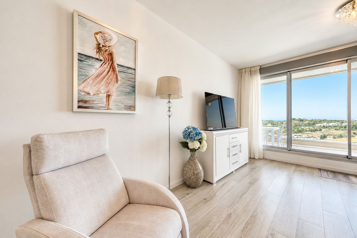 Se vende Apartamento Planta Media de 3 dormitorios en Costa Del Sol, Málaga, España