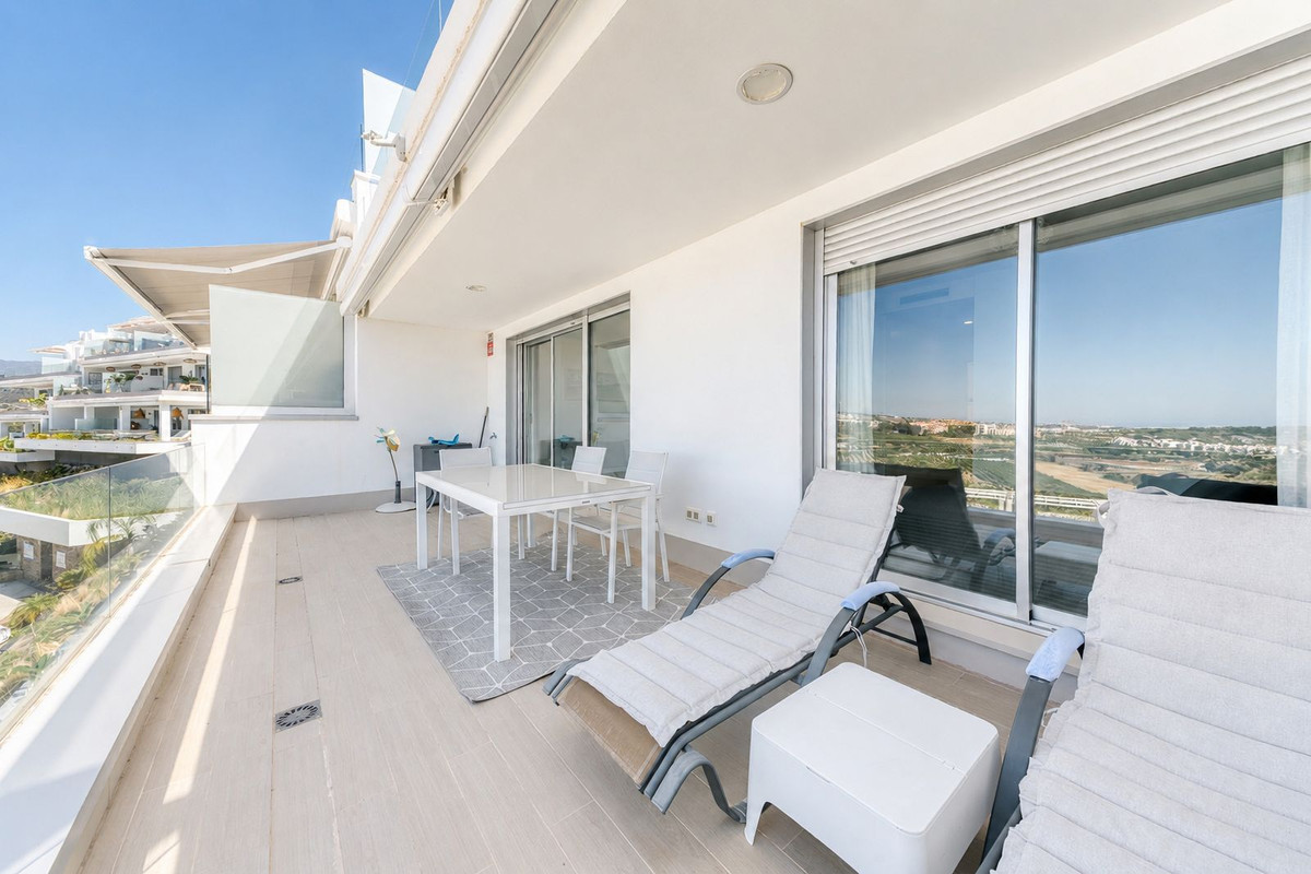 Se vende Apartamento Planta Media de 3 dormitorios en Costa Del Sol, Málaga, España