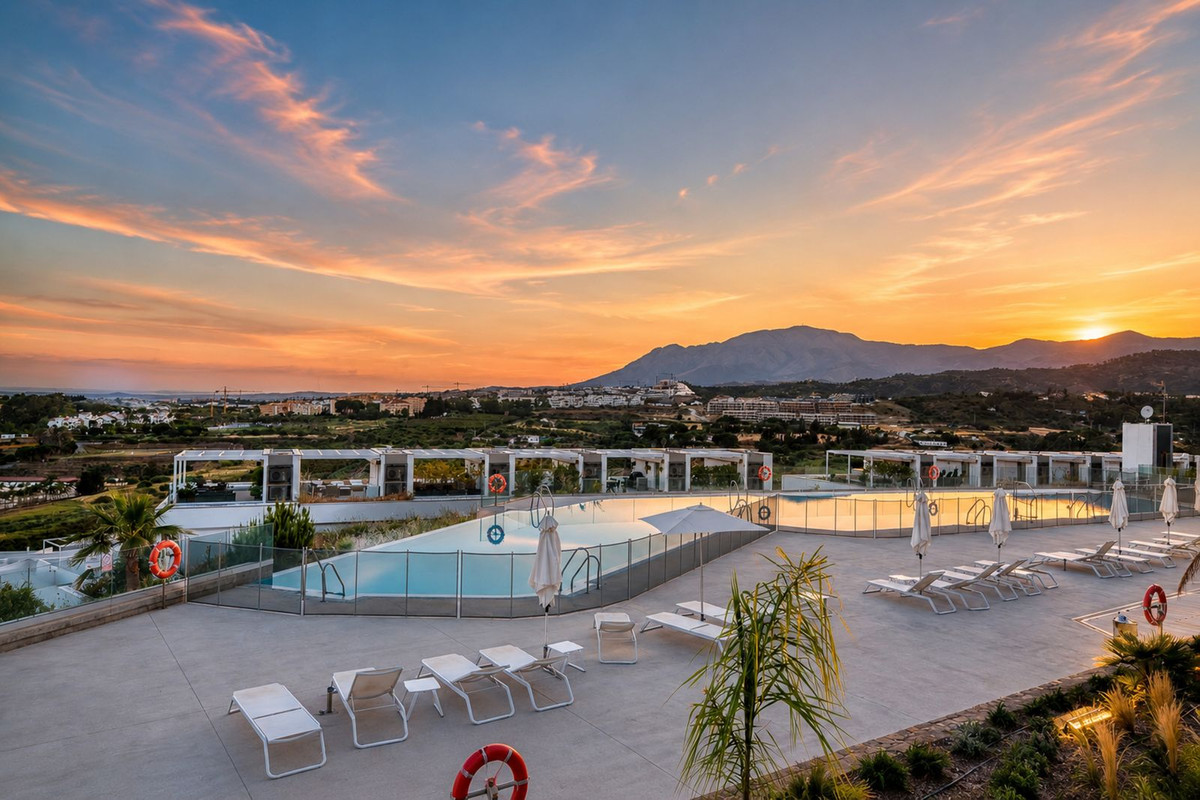 Se vende Apartamento Planta Media de 3 dormitorios en Costa Del Sol, Málaga, España