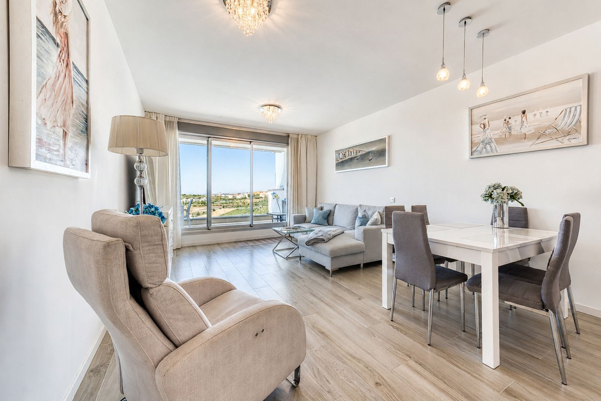 Se vende Apartamento Planta Media de 3 dormitorios en Costa Del Sol, Málaga, España