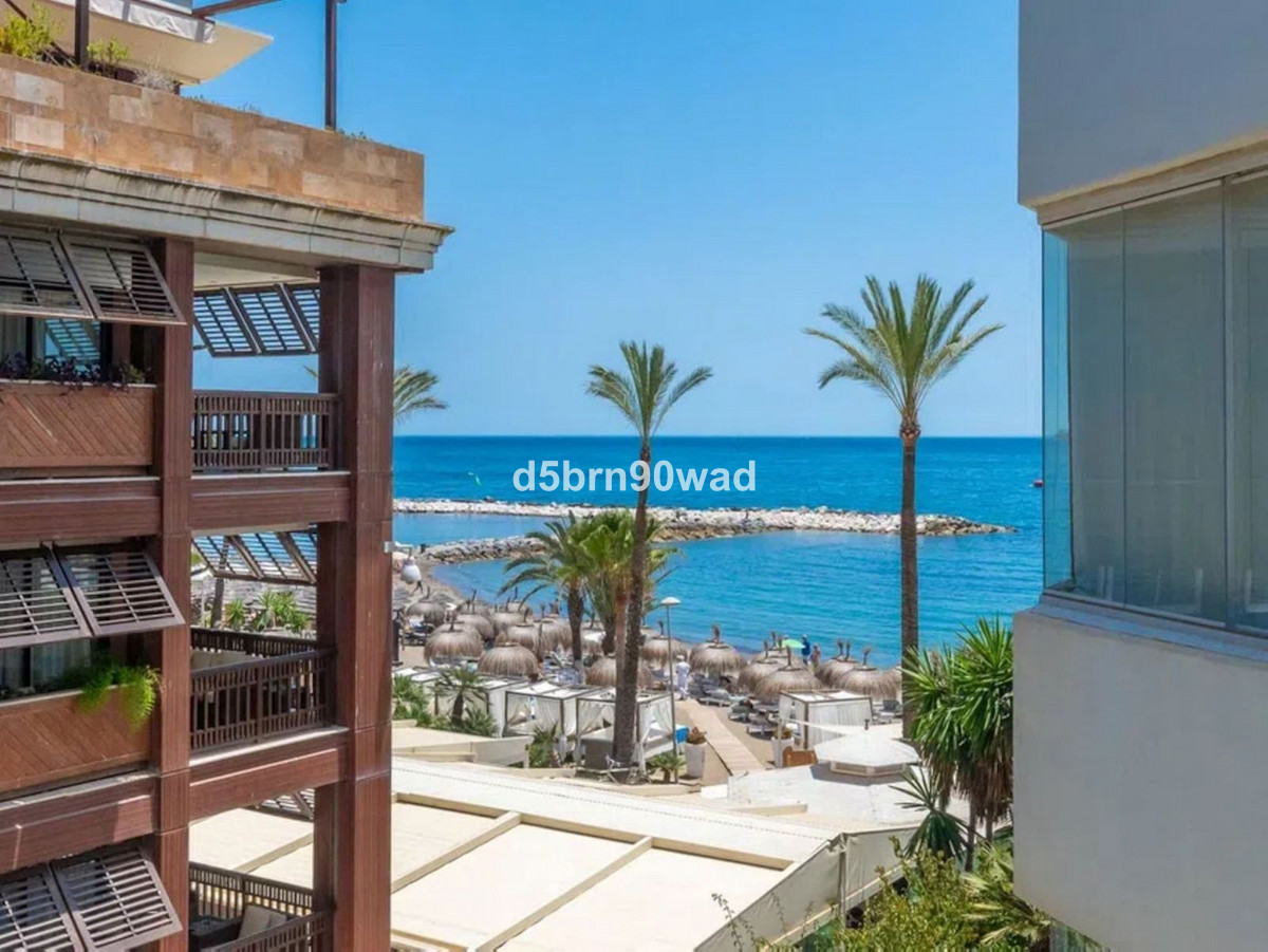 2 Bed Apartment for sale in Puerto Banús Costa Del Sol, Málaga, Spain
