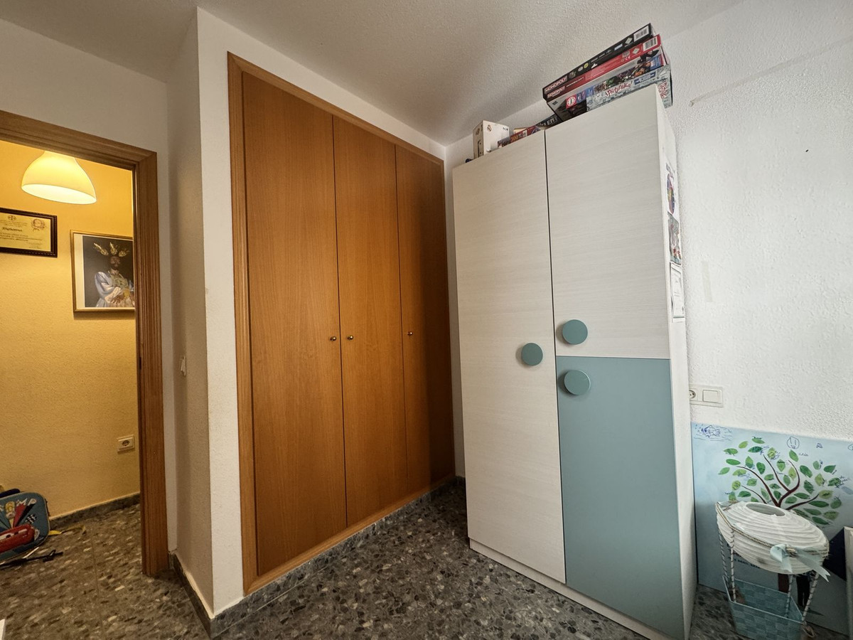 3 Bed Apartment for sale in Estepona Costa Del Sol, Málaga, Spain