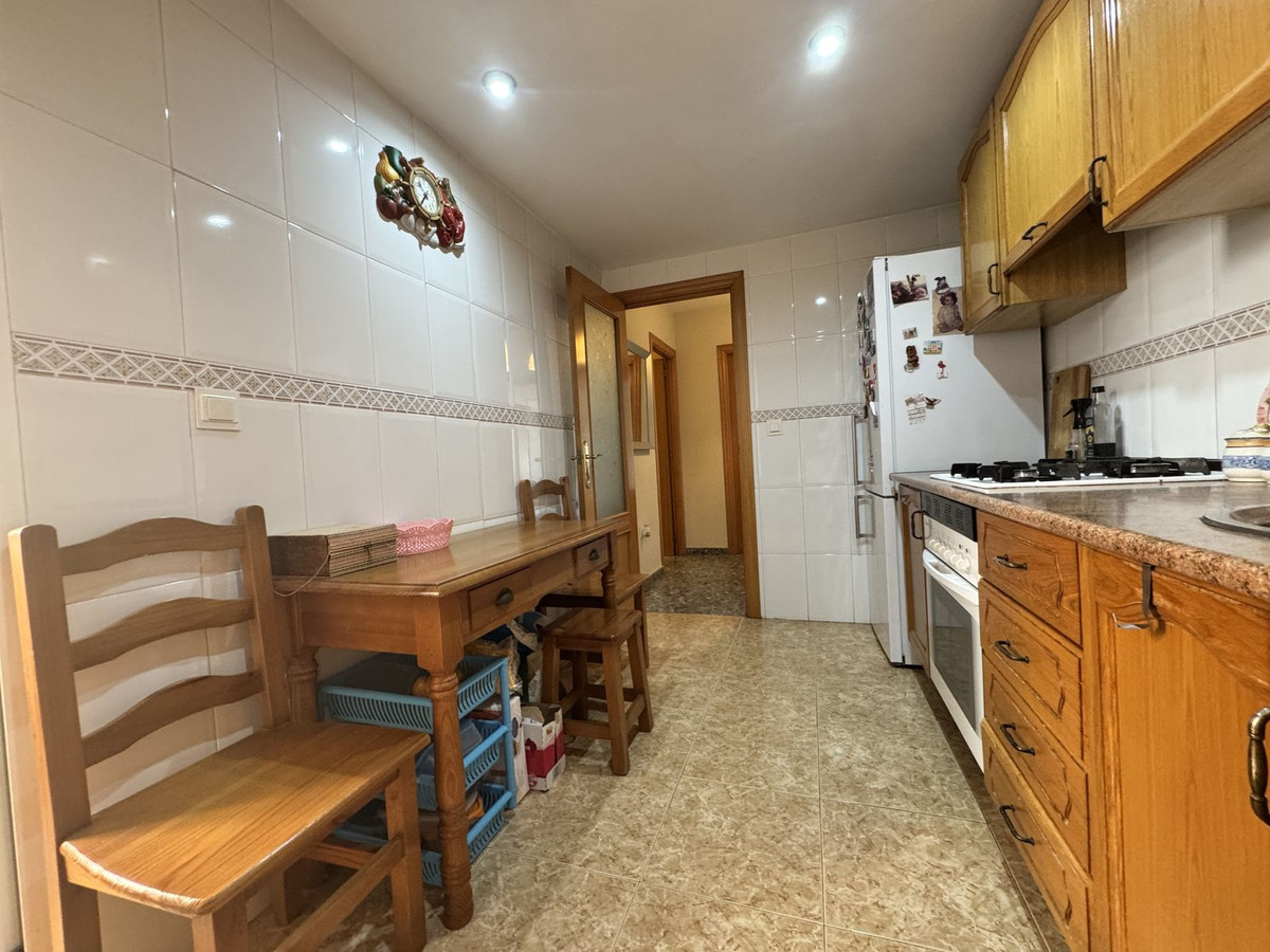 3 Bed Apartment for sale in Estepona Costa Del Sol, Málaga, Spain