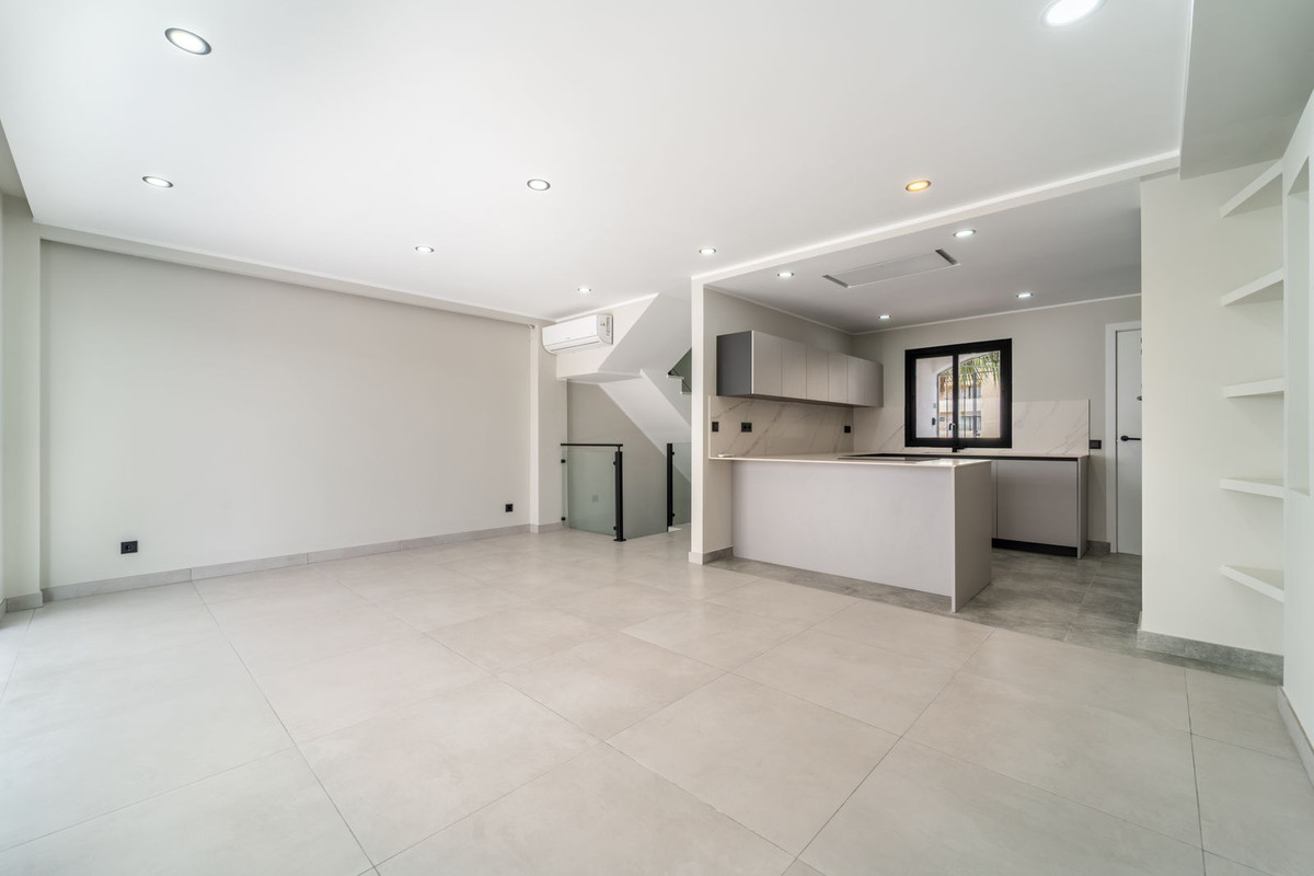 Se vende Adosada de 4 dormitorios en Costa Del Sol, Málaga, España