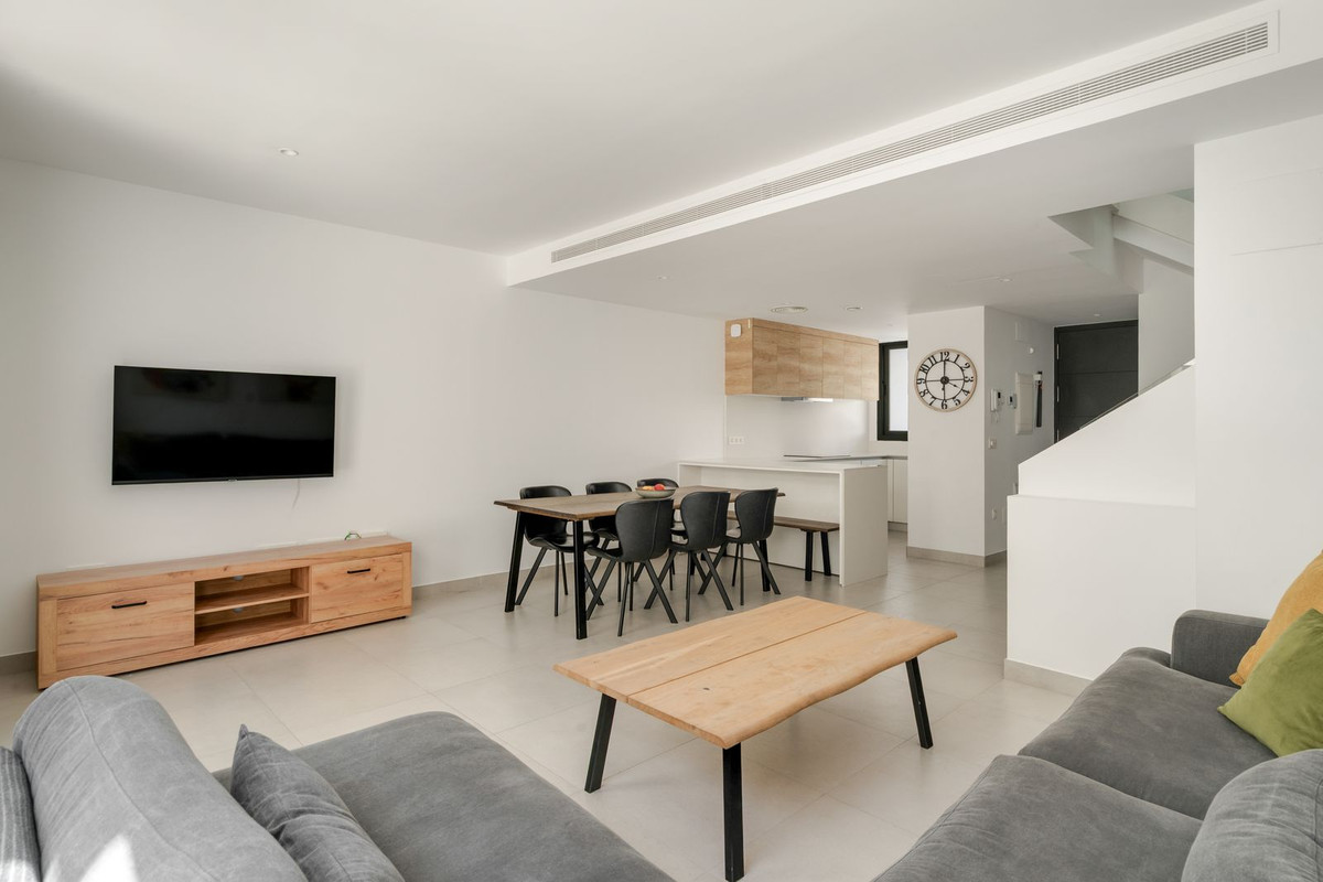4 Bed Townhouse for sale in Estepona Costa Del Sol, Málaga, Spain