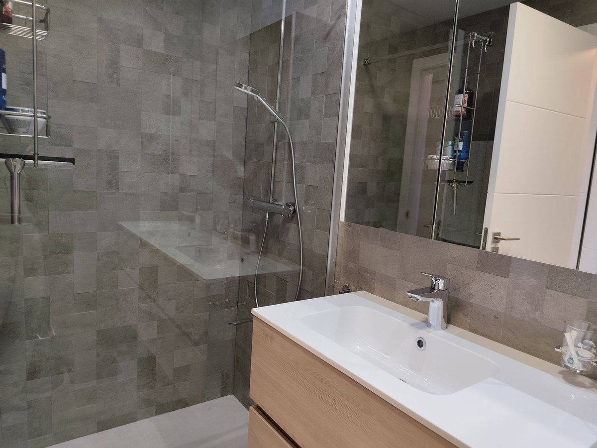 2 Bed Apartment for sale in Benalmadena Costa Del Sol, Málaga, Spain