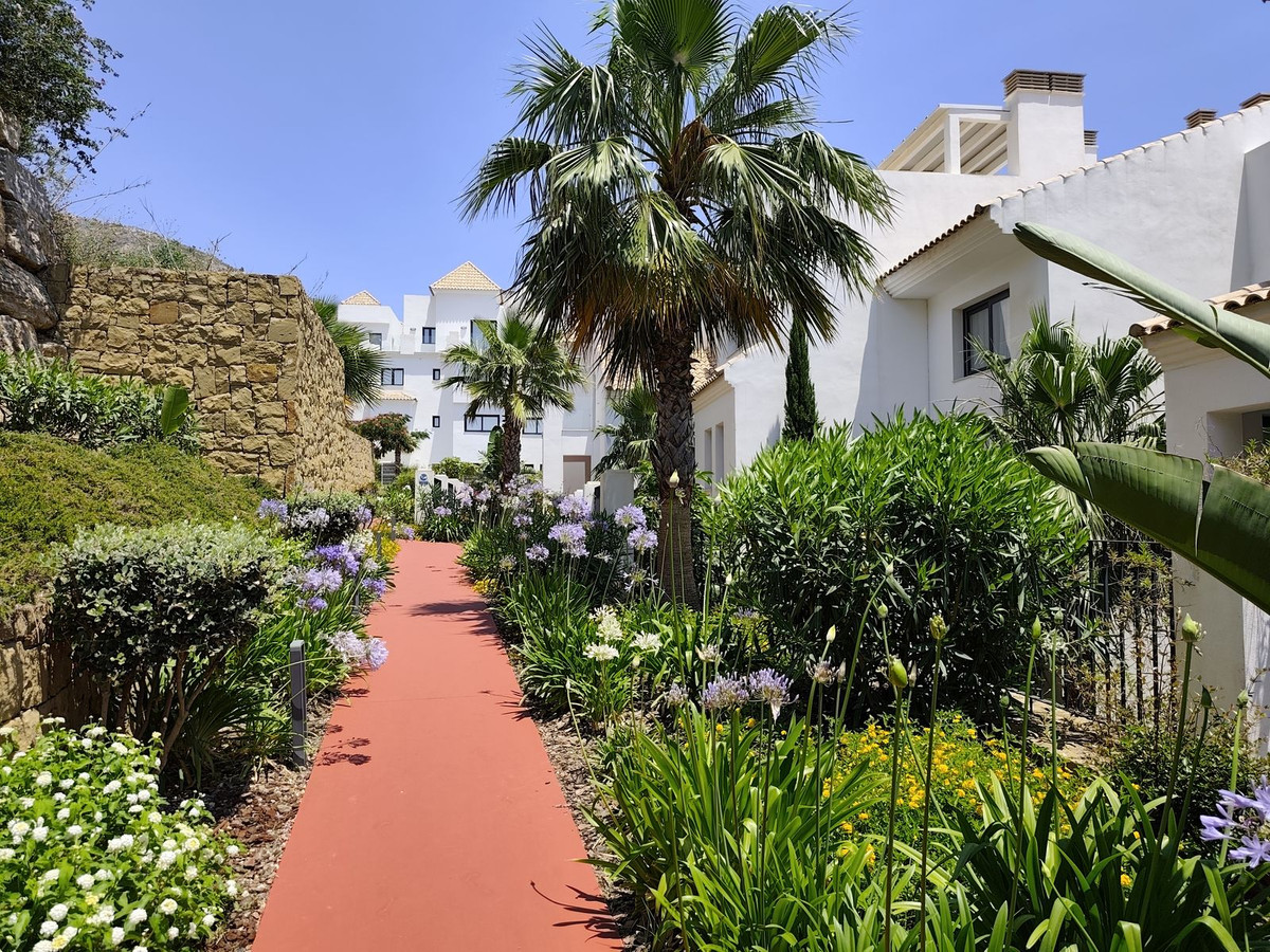 2 Bed Apartment for sale in Benalmadena Costa Del Sol, Málaga, Spain