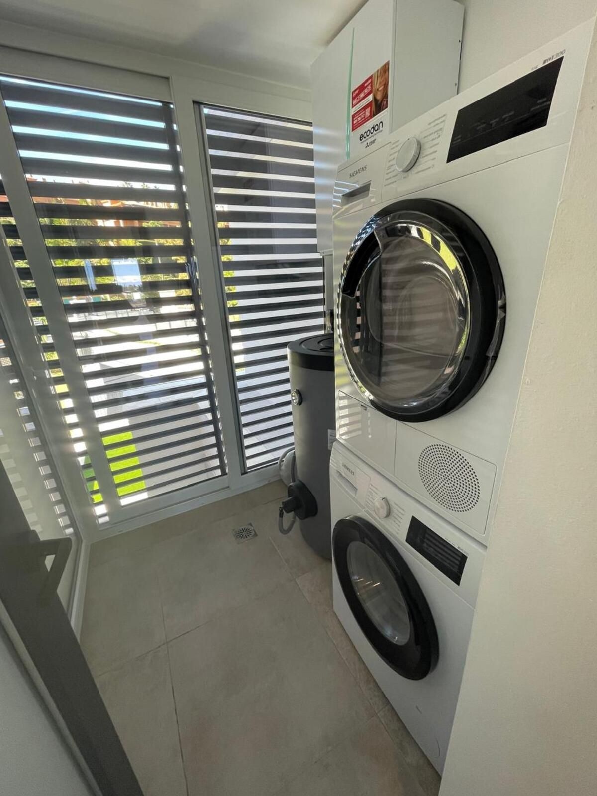 Se vende Apartamento Planta Media de 3 dormitorios en Costa Del Sol, Málaga, España