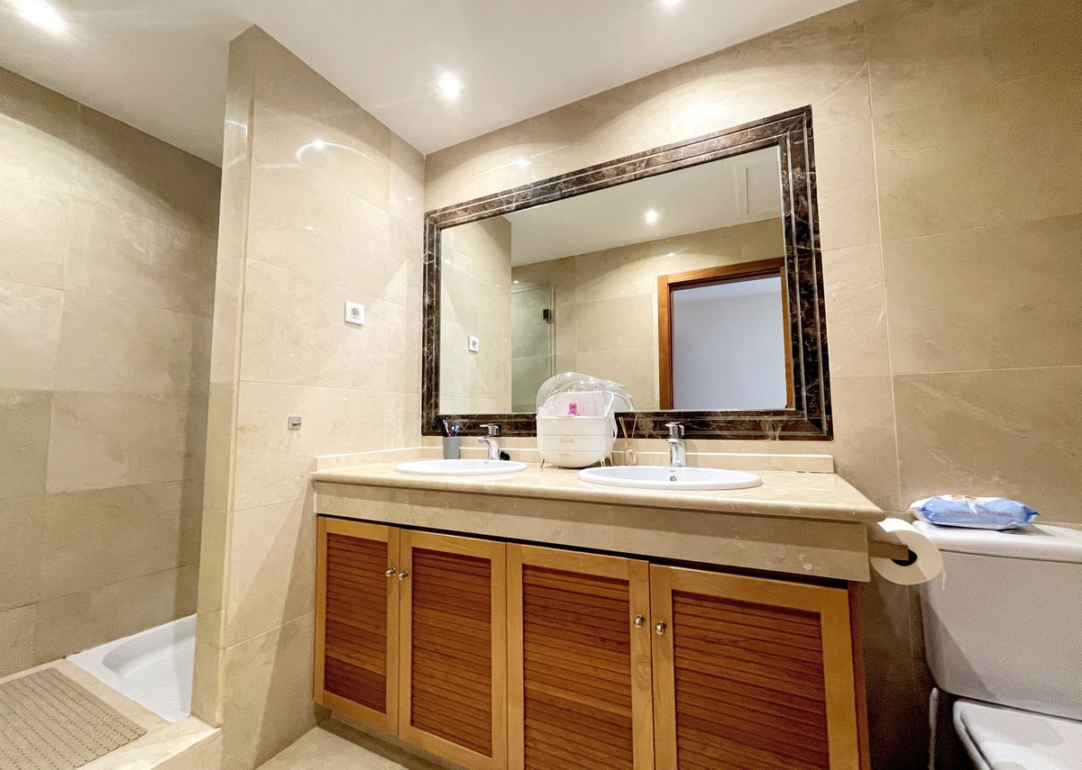 3 Bed Townhouse for sale in Estepona Costa Del Sol, Málaga, Spain