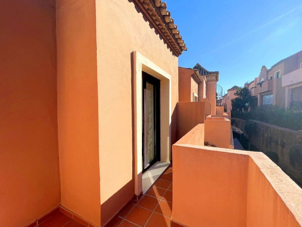 3 Bed Townhouse for sale in Estepona Costa Del Sol, Málaga, Spain