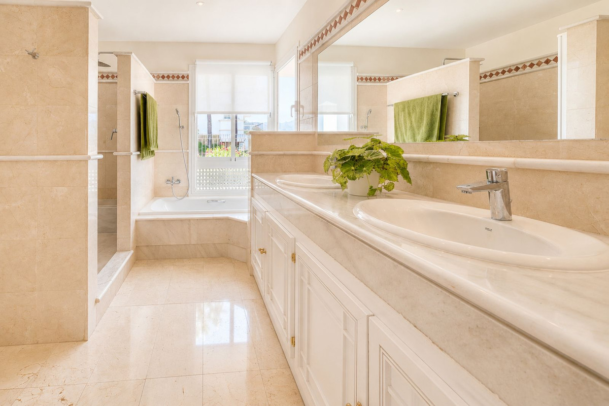 3 Bed Apartment for sale in La Cala Golf Costa Del Sol, Málaga, Spain