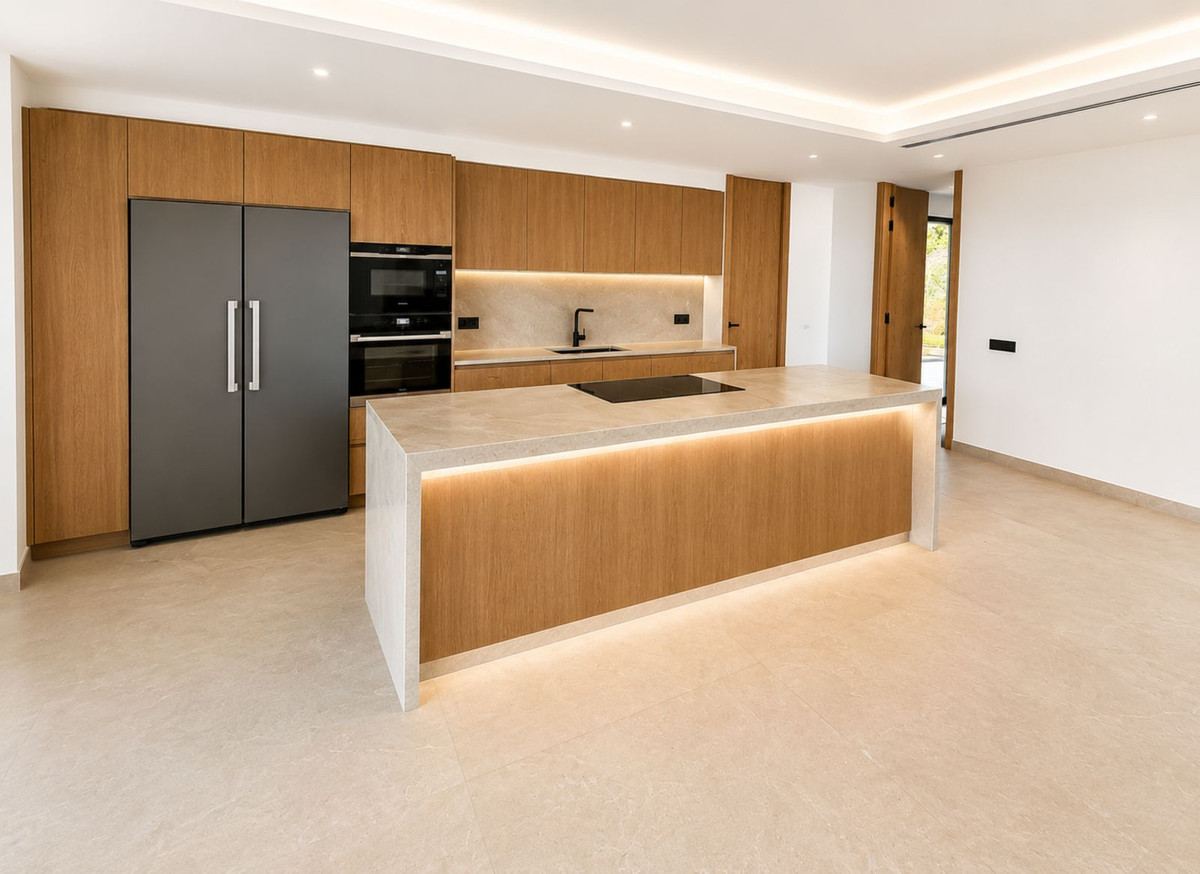 5 Bed Townhouse for sale in Sotogrande Alto Costa Del Sol, Cádiz, Spain