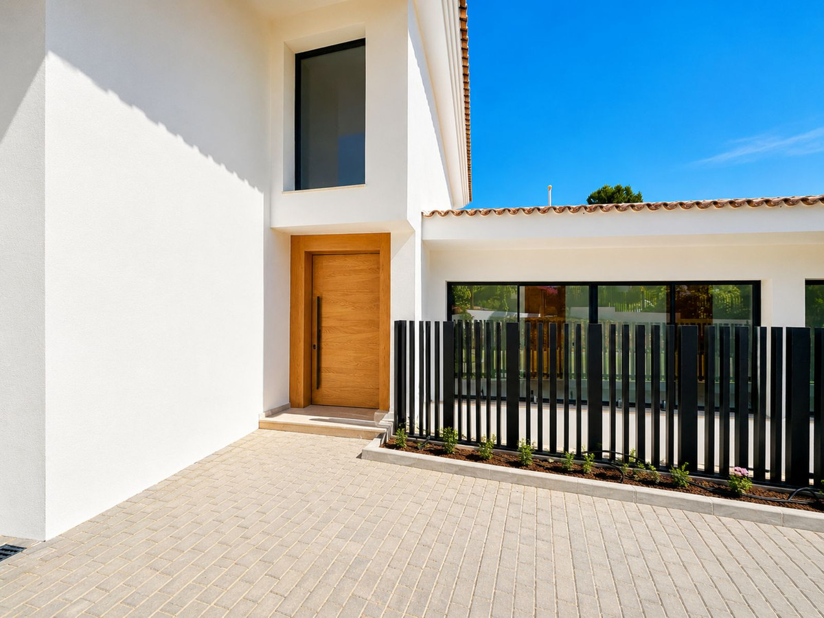 5 Bed Townhouse for sale in Sotogrande Alto Costa Del Sol, Cádiz, Spain