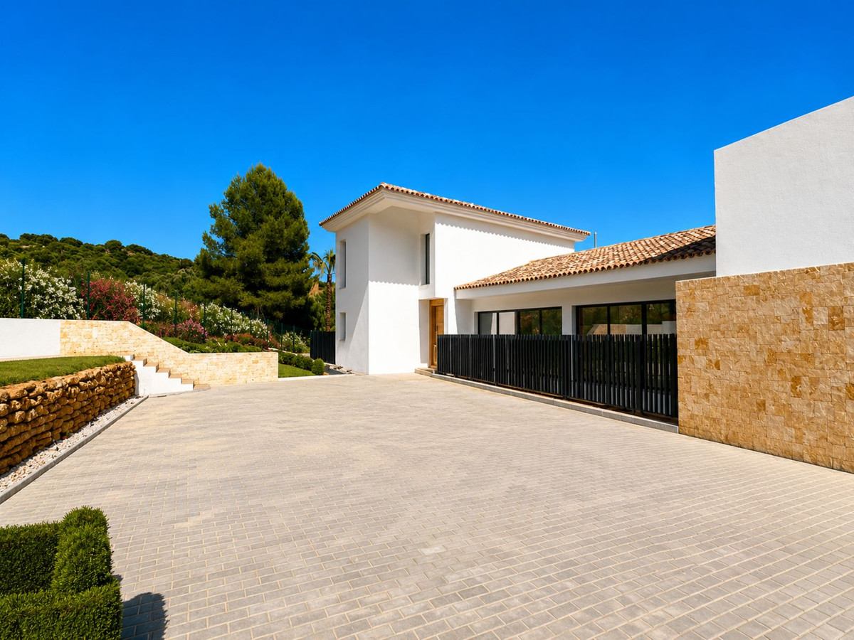 5 Bed Townhouse for sale in Sotogrande Alto Costa Del Sol, Cádiz, Spain