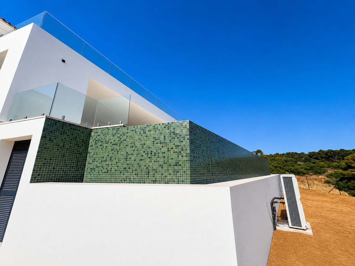 5 Bed Townhouse for sale in Sotogrande Alto Costa Del Sol, Cádiz, Spain