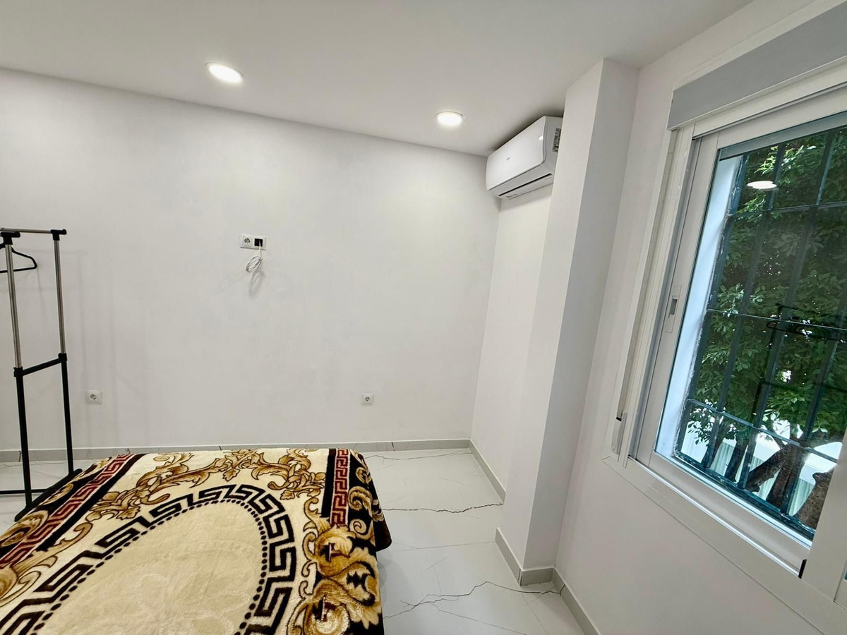 2 Bed Apartment for sale in Marbella Costa Del Sol, Málaga, Spain