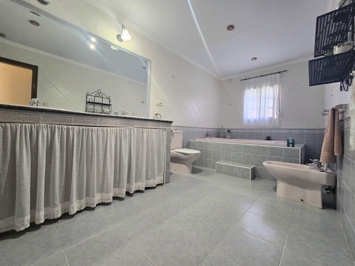 4 Bed Townhouse for sale in Puerto De La Torre Costa Del Sol, Málaga, Spain