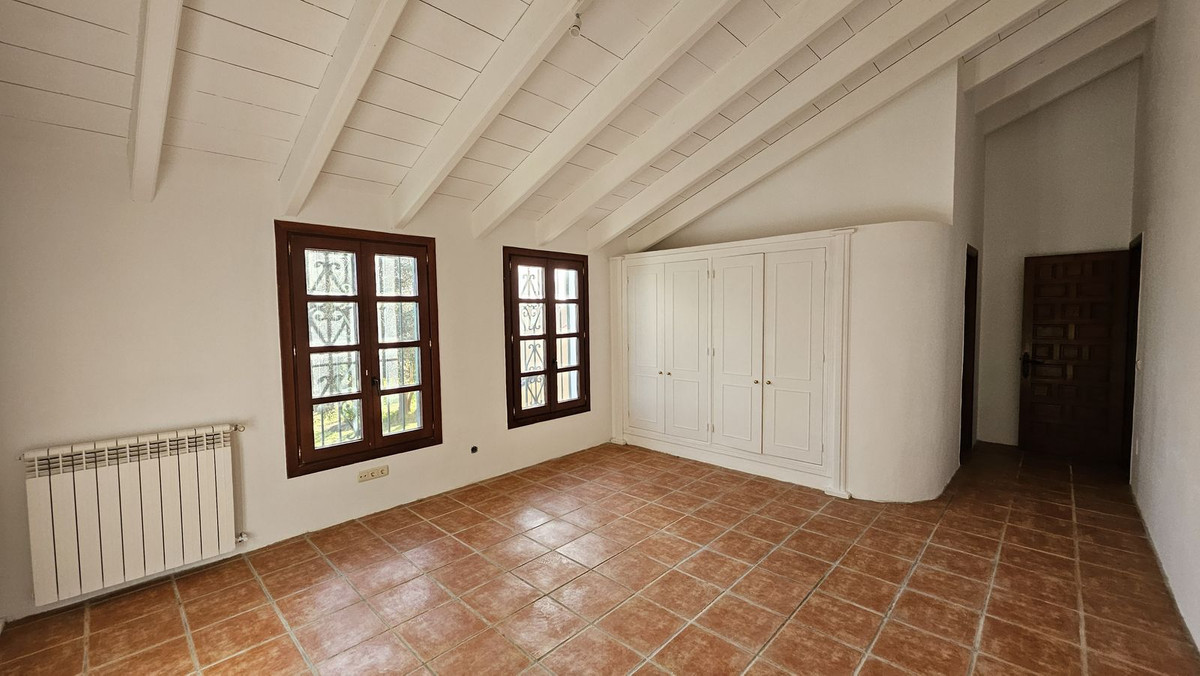 6 Bed Townhouse for sale in Manilva Costa Del Sol, Málaga, Spain
