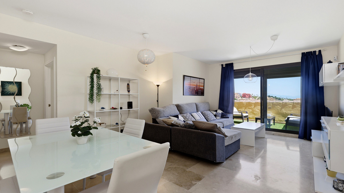 2 Bed Apartment for sale in La Duquesa Costa Del Sol, Málaga, Spain