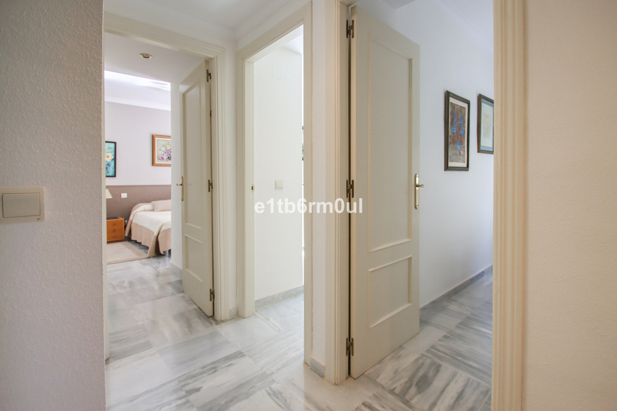 3 Bed Apartment for sale in The Golden Mile Costa Del Sol, Málaga, Spain