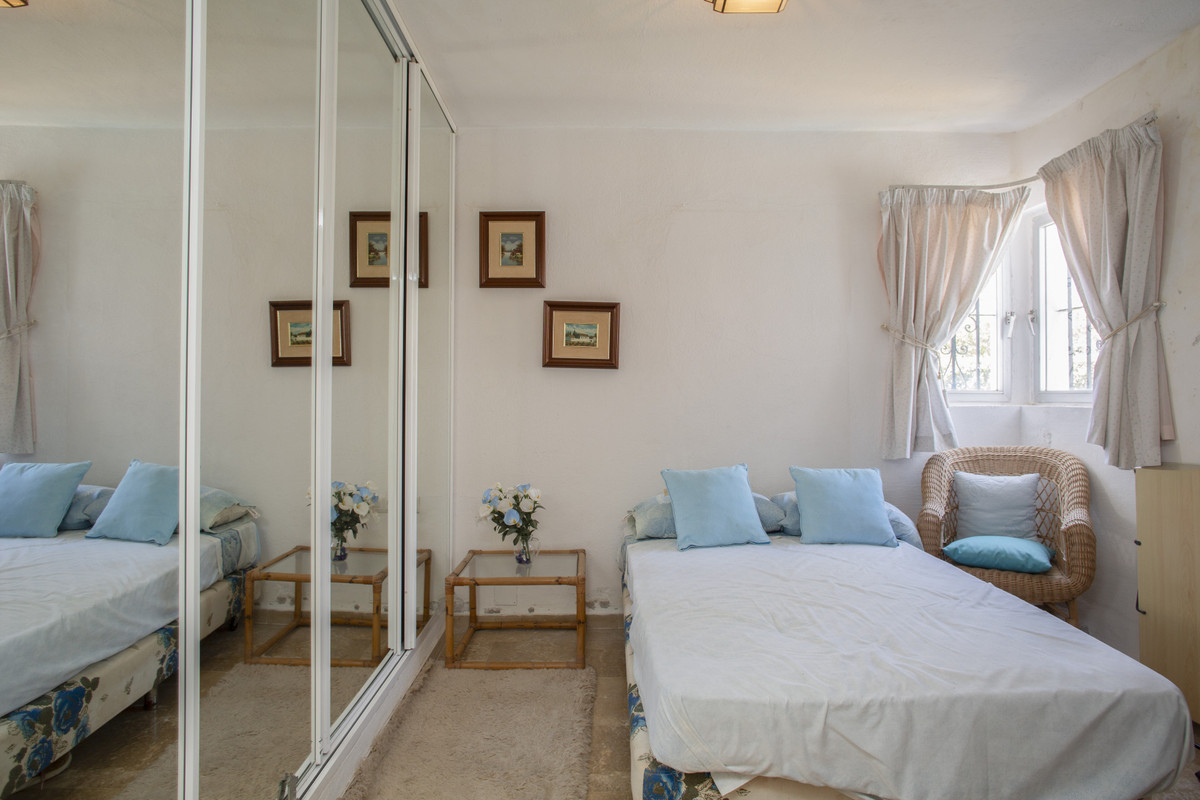 4 Bed Townhouse for sale in Guadalmina Baja Costa Del Sol, Málaga, Spain