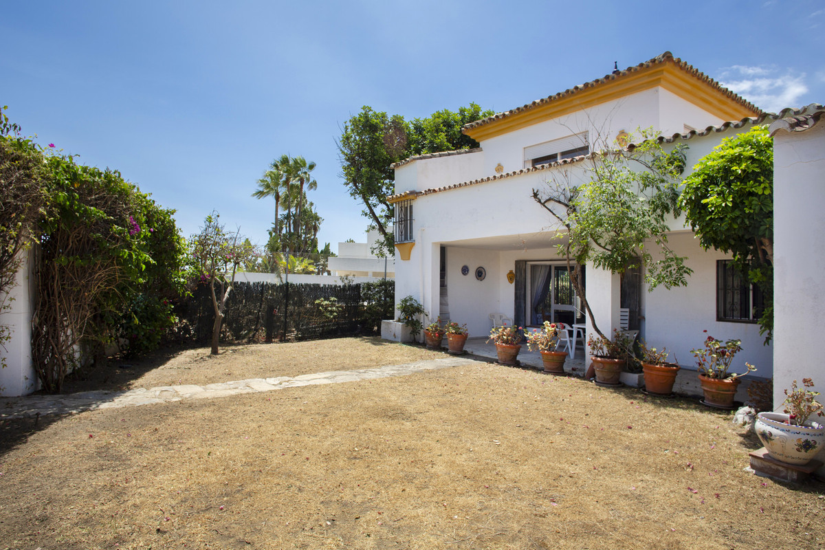 4 Bed Townhouse for sale in Guadalmina Baja Costa Del Sol, Málaga, Spain