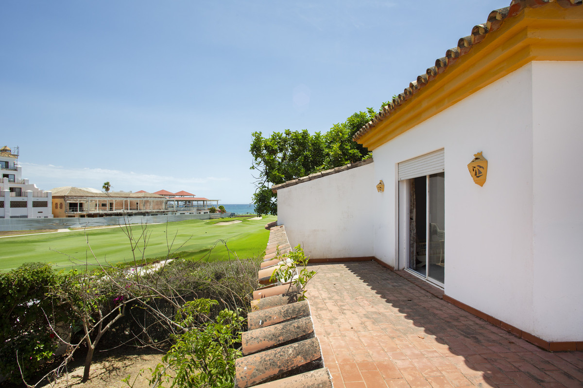 4 Bed Townhouse for sale in Guadalmina Baja Costa Del Sol, Málaga, Spain