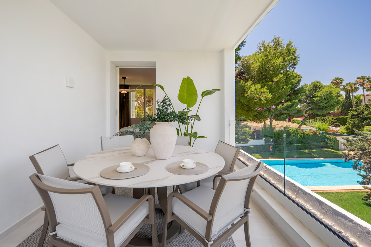 3 Bed Apartment for sale in Los Monteros Costa Del Sol, Málaga, Spain