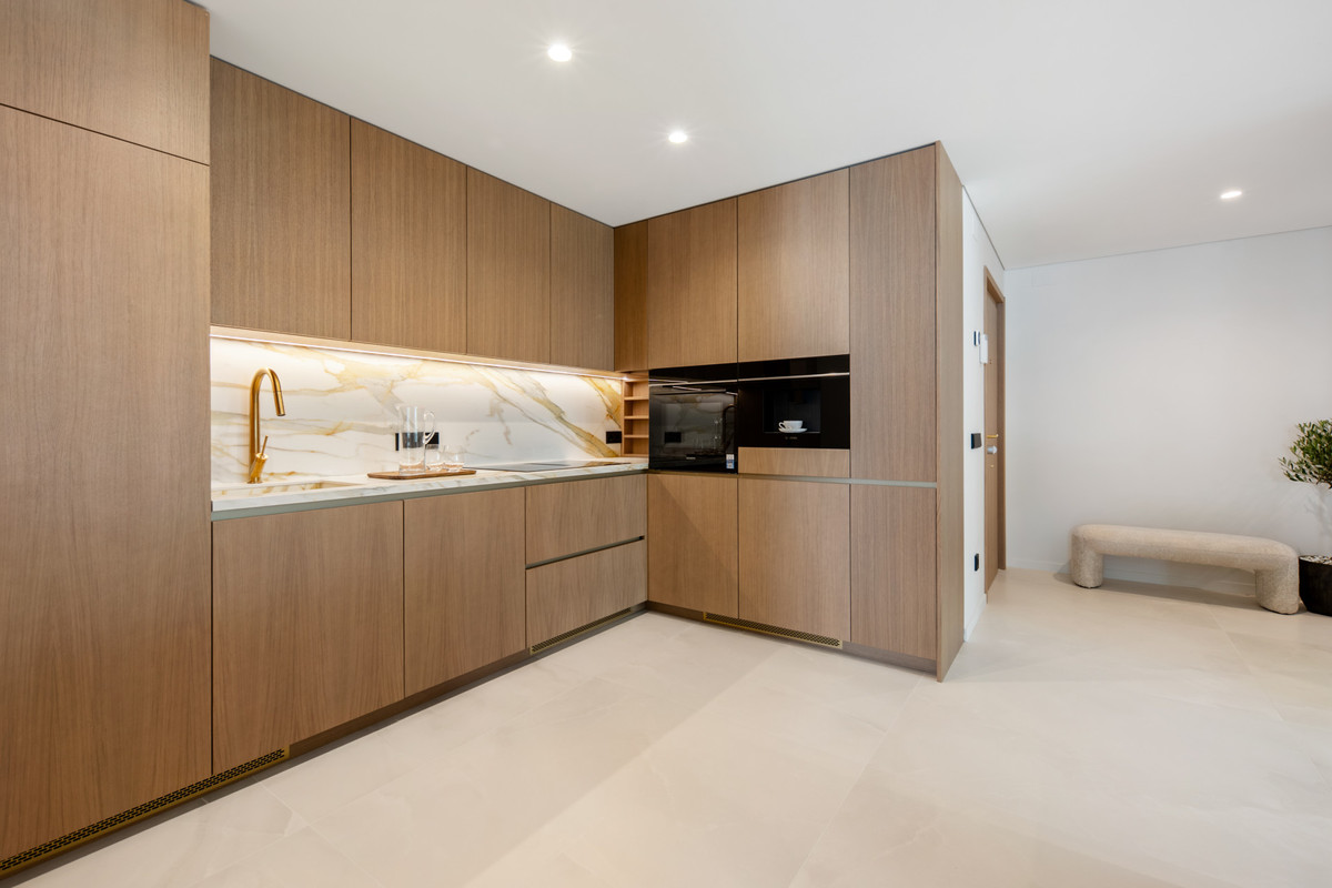 3 Bed Apartment for sale in Los Monteros Costa Del Sol, Málaga, Spain