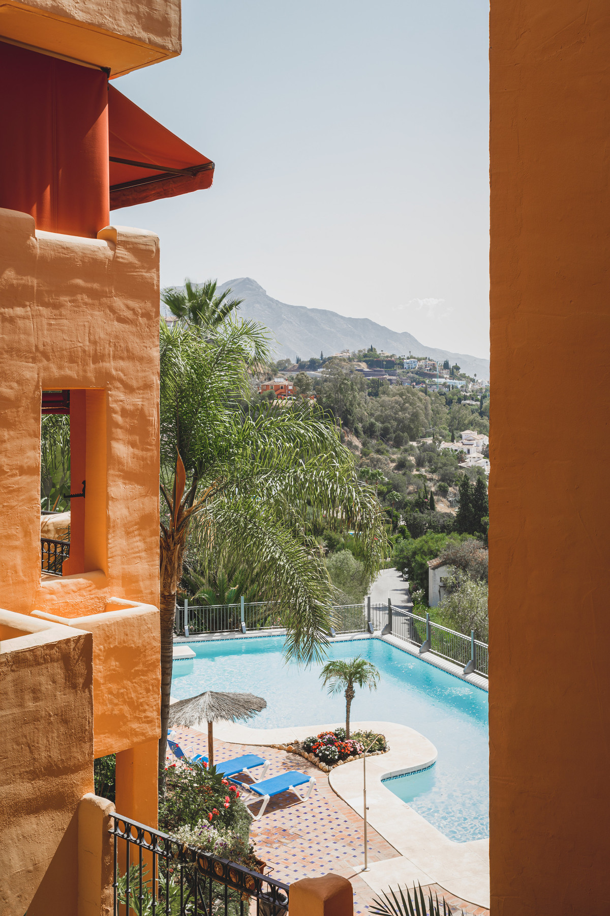 2 Bed Apartment for sale in Benahavís Costa Del Sol, Málaga, Spain