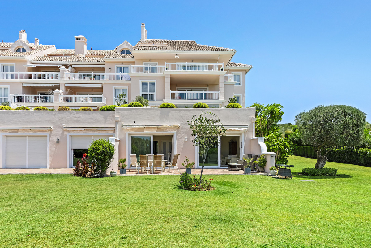 1 Bed Apartment for sale in Los Flamingos Costa Del Sol, Málaga, Spain