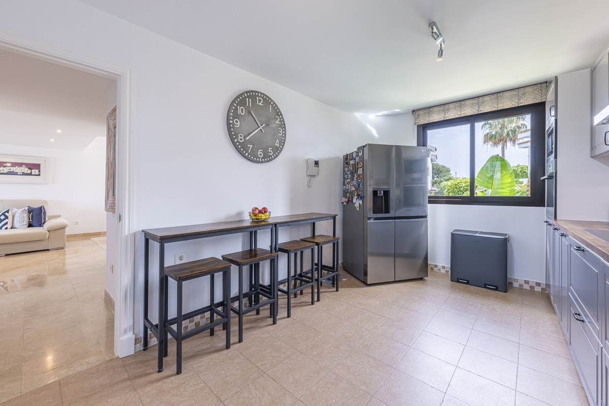 3 Bed Townhouse for sale in La Alcaidesa Costa Del Sol, Cádiz, Spain