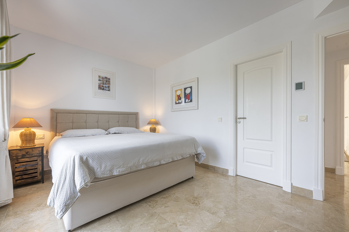 3 Bed Townhouse for sale in La Alcaidesa Costa Del Sol, Cádiz, Spain