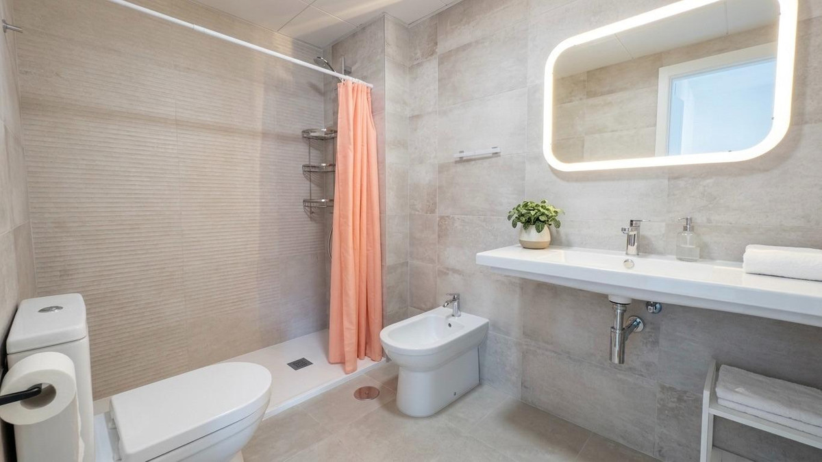 Se vende Adosada de 2 dormitorios en Costa Del Sol, Málaga, España