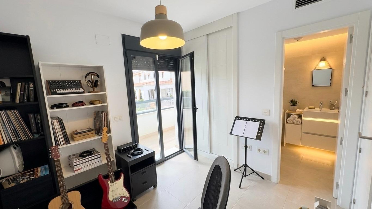 Se vende Adosada de 2 dormitorios en Costa Del Sol, Málaga, España