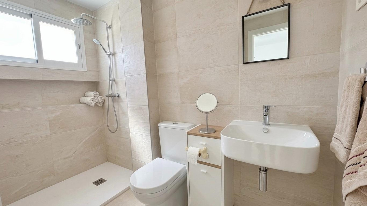 Se vende Adosada de 2 dormitorios en Costa Del Sol, Málaga, España