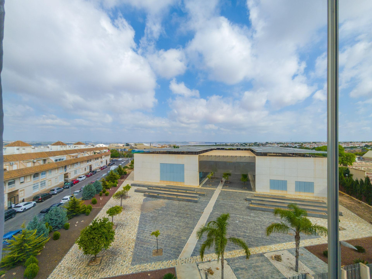 2 Bed Apartment for sale in Torrevieja Costa Blanca, Alicante, Spain