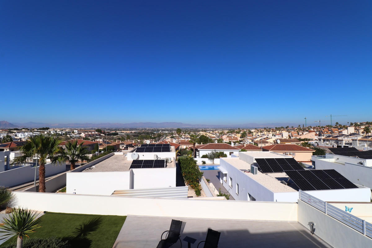 3 Bed Townhouse for sale in Benimar Costa Blanca, Alicante, Spain