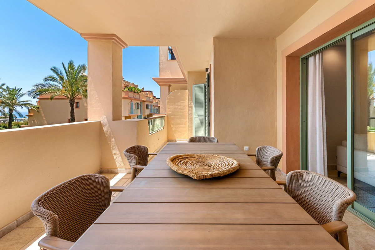 3 Bed Apartment for sale in Los Flamingos Costa Del Sol, Málaga, Spain