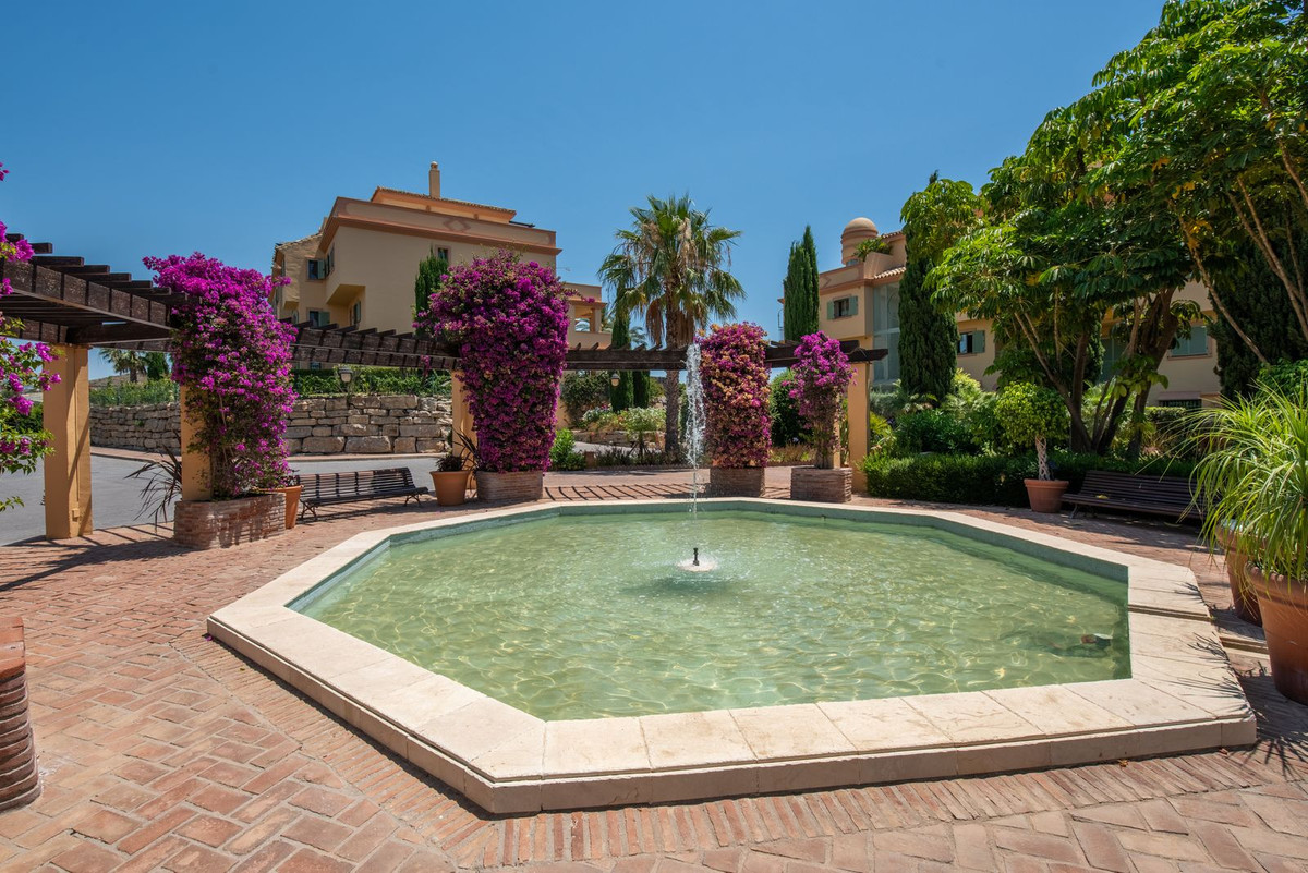 3 Bed Apartment for sale in Los Flamingos Costa Del Sol, Málaga, Spain