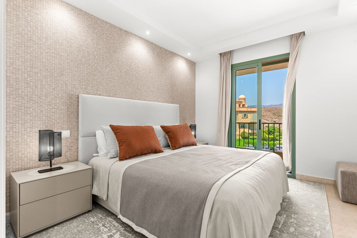 3 Bed Apartment for sale in Los Flamingos Costa Del Sol, Málaga, Spain