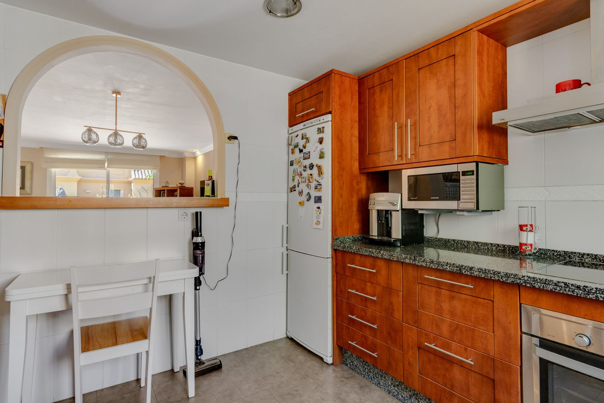3 Bed Townhouse for sale in Estepona Costa Del Sol, Málaga, Spain