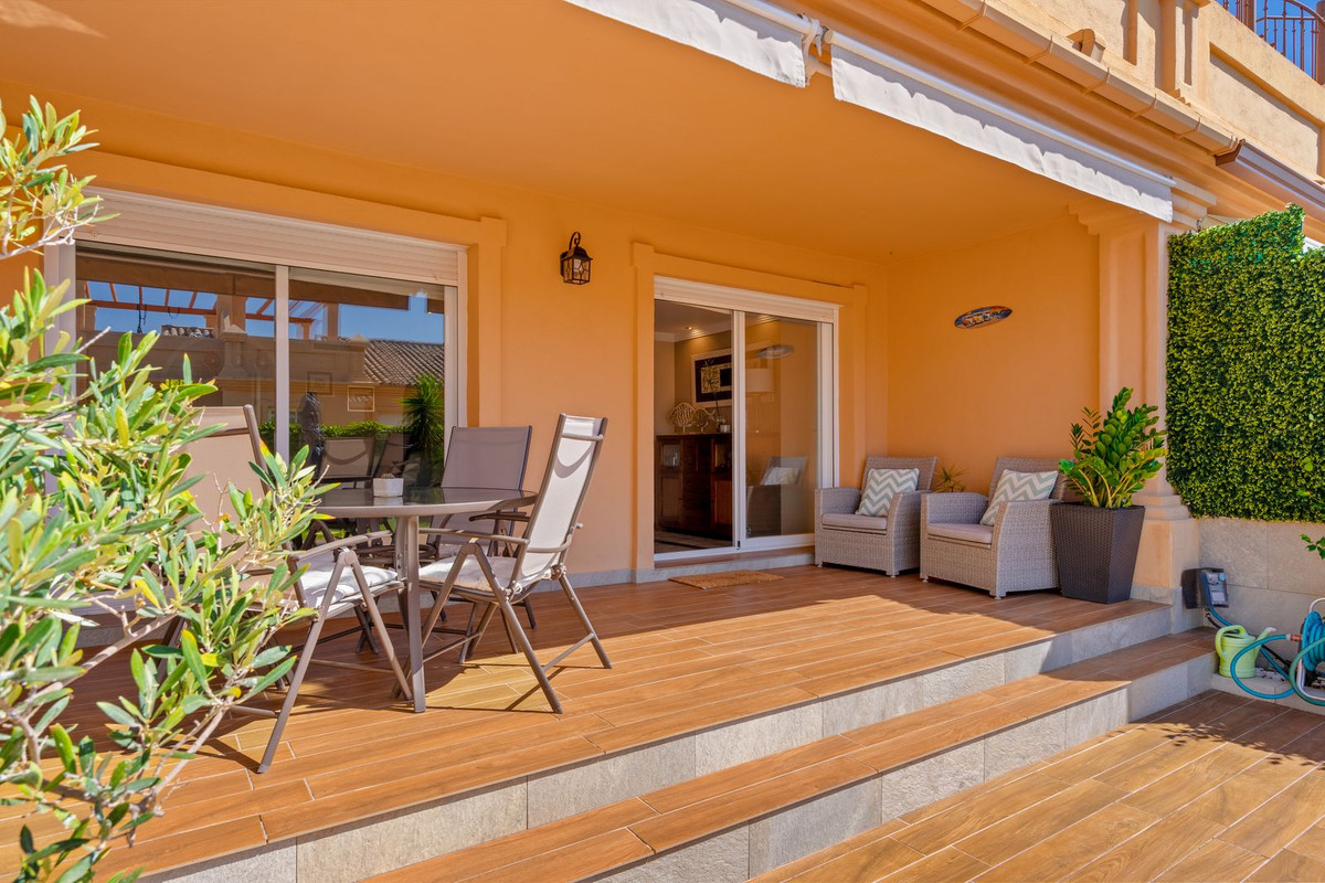 3 Bed Townhouse for sale in Estepona Costa Del Sol, Málaga, Spain