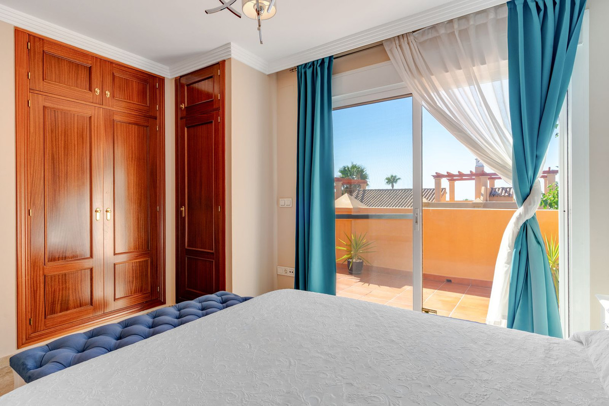3 Bed Townhouse for sale in Estepona Costa Del Sol, Málaga, Spain