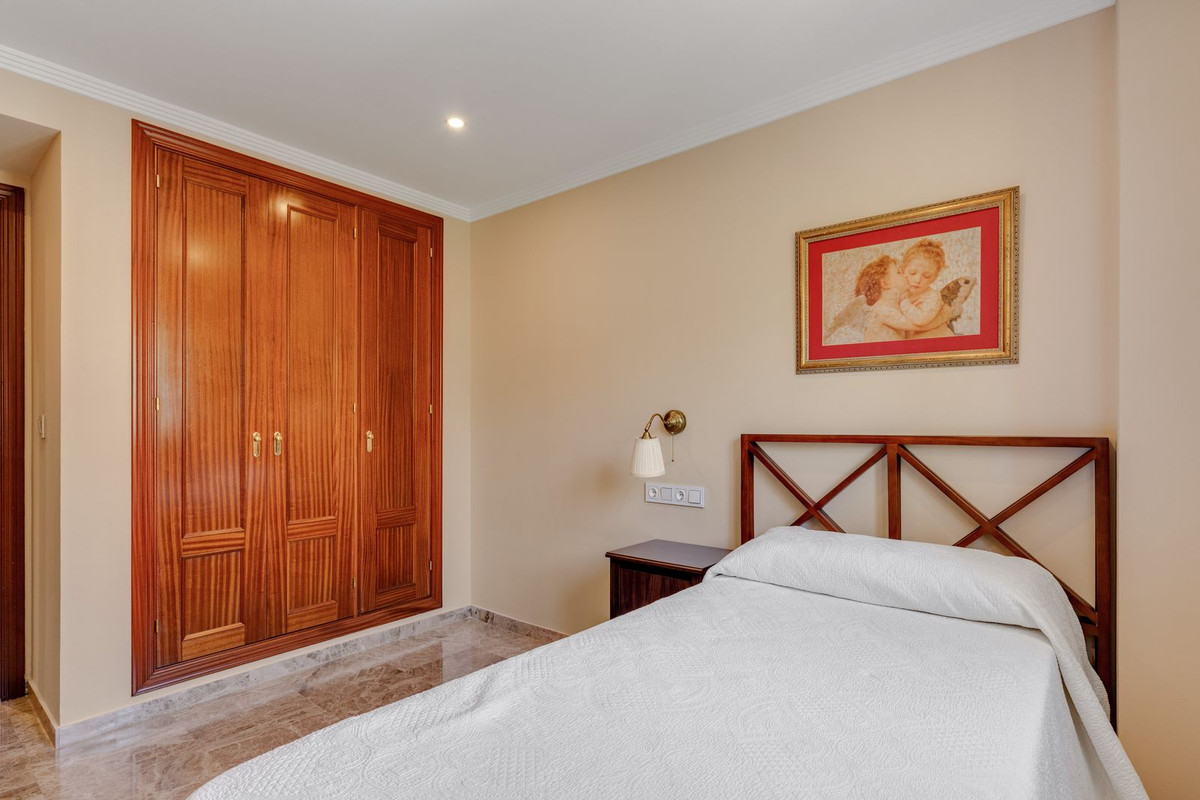 3 Bed Townhouse for sale in Estepona Costa Del Sol, Málaga, Spain